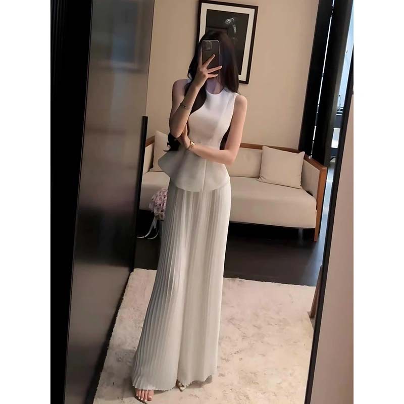 Pleated Vest And Wide-leg Pants Two-piece Set