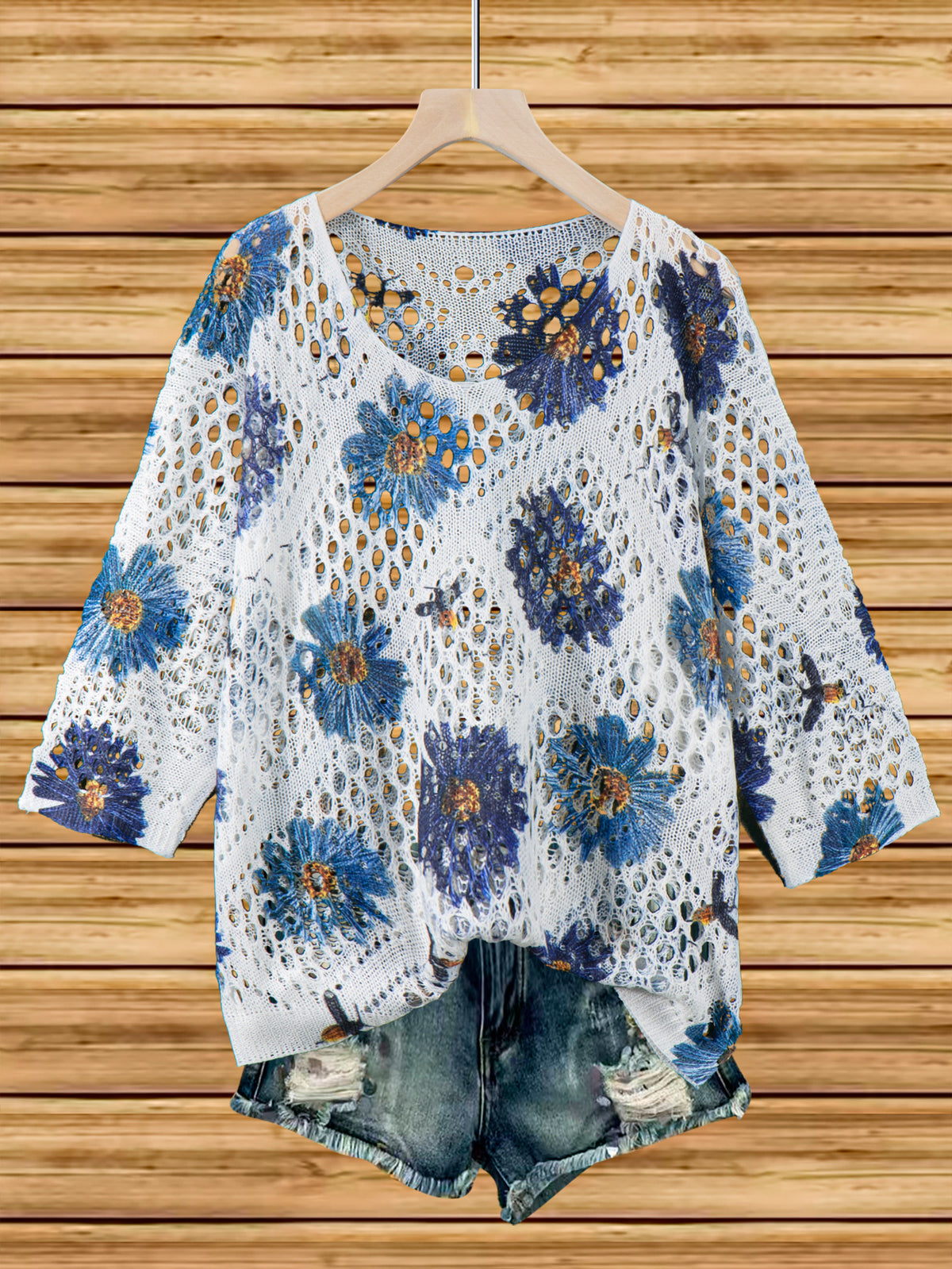 Womens Hollowed-Out Batwing-Sleeve Sweater With 3D Knitted Print