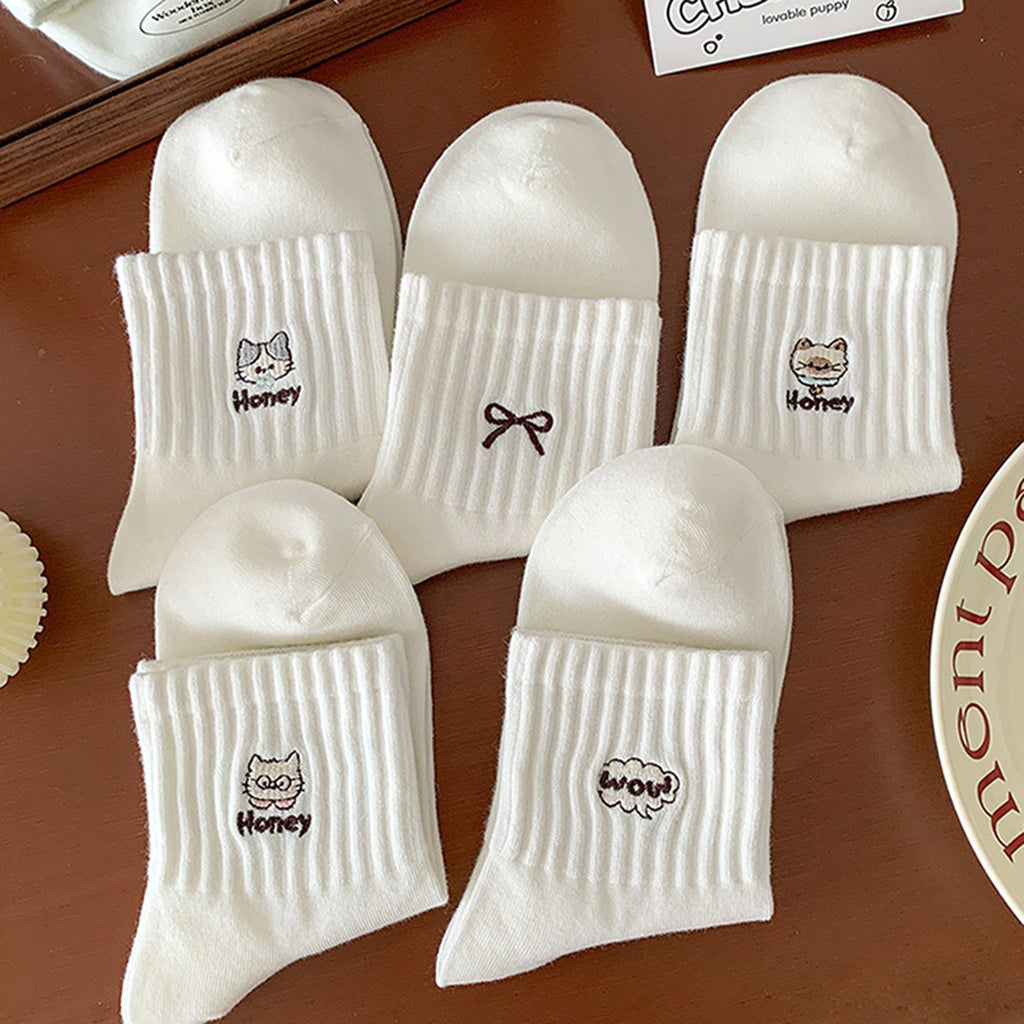 Cute Cat & Bow Embroidered White Crew Socks, Ribbed Knit Casual Socks With Honey Text, Women's Minimalist Sweet Socks For Everyday & Preppy Outfits