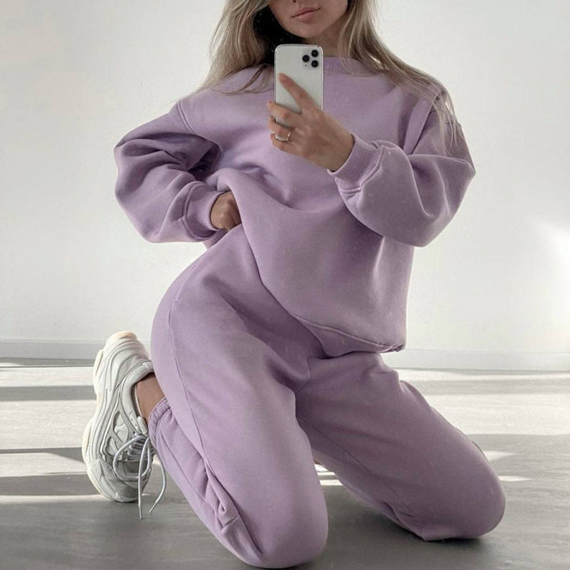 Fashionable Loose-fit Crewneck Sweatshirt With Long Sleeves And Casual Athletic Pants
