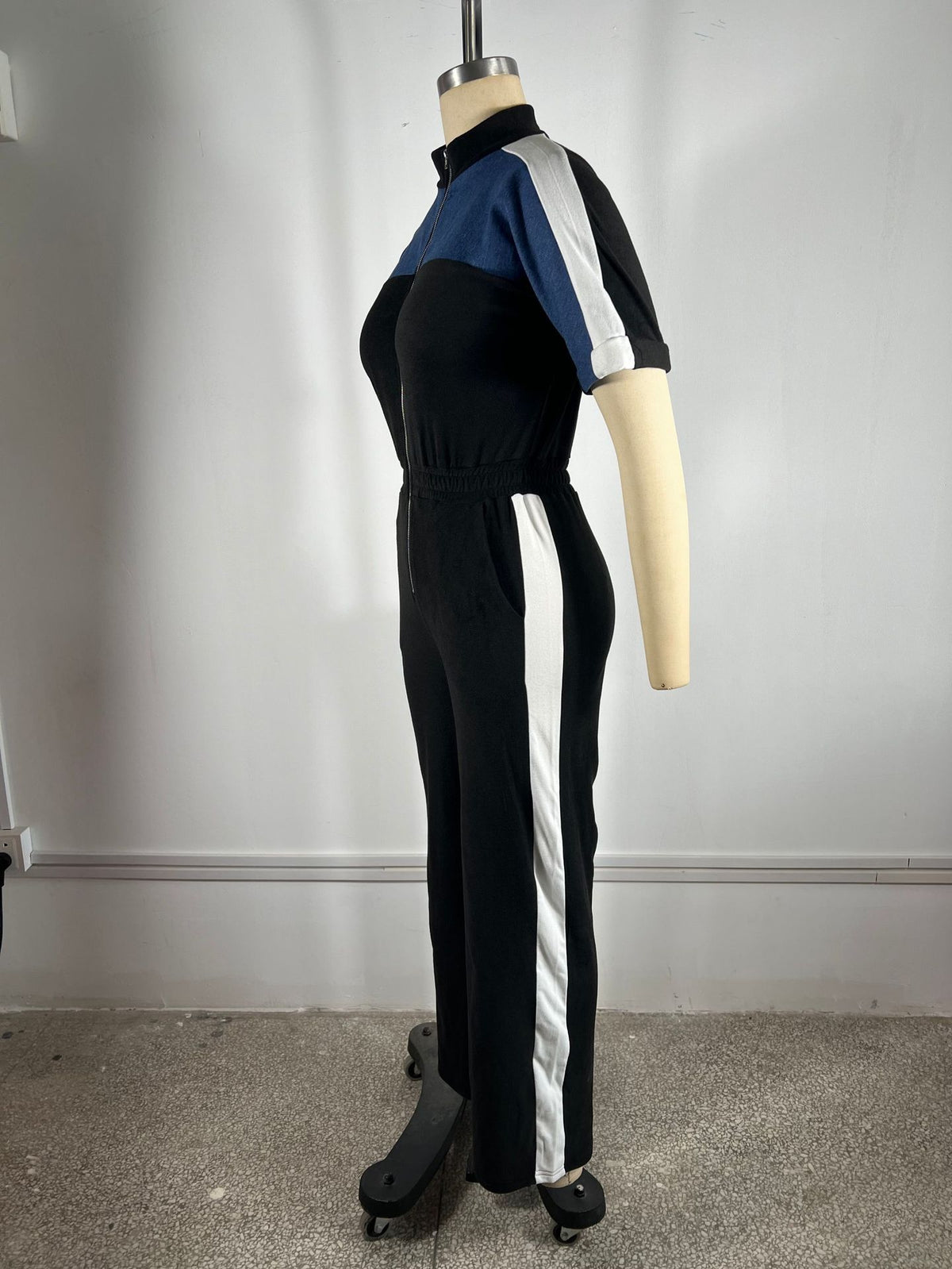 Short Sleeved Long Zipper Women's Jumpsuit