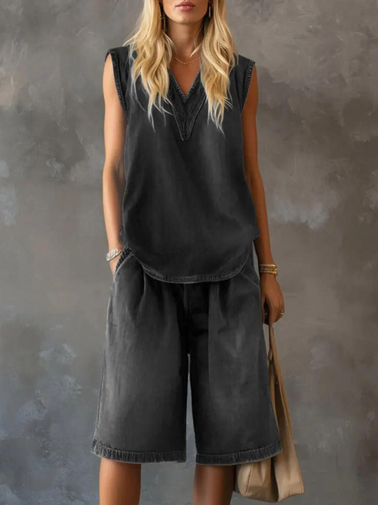 Womens V-neck Sleeveless Loose Top And Casual Wide-leg Shorts Set