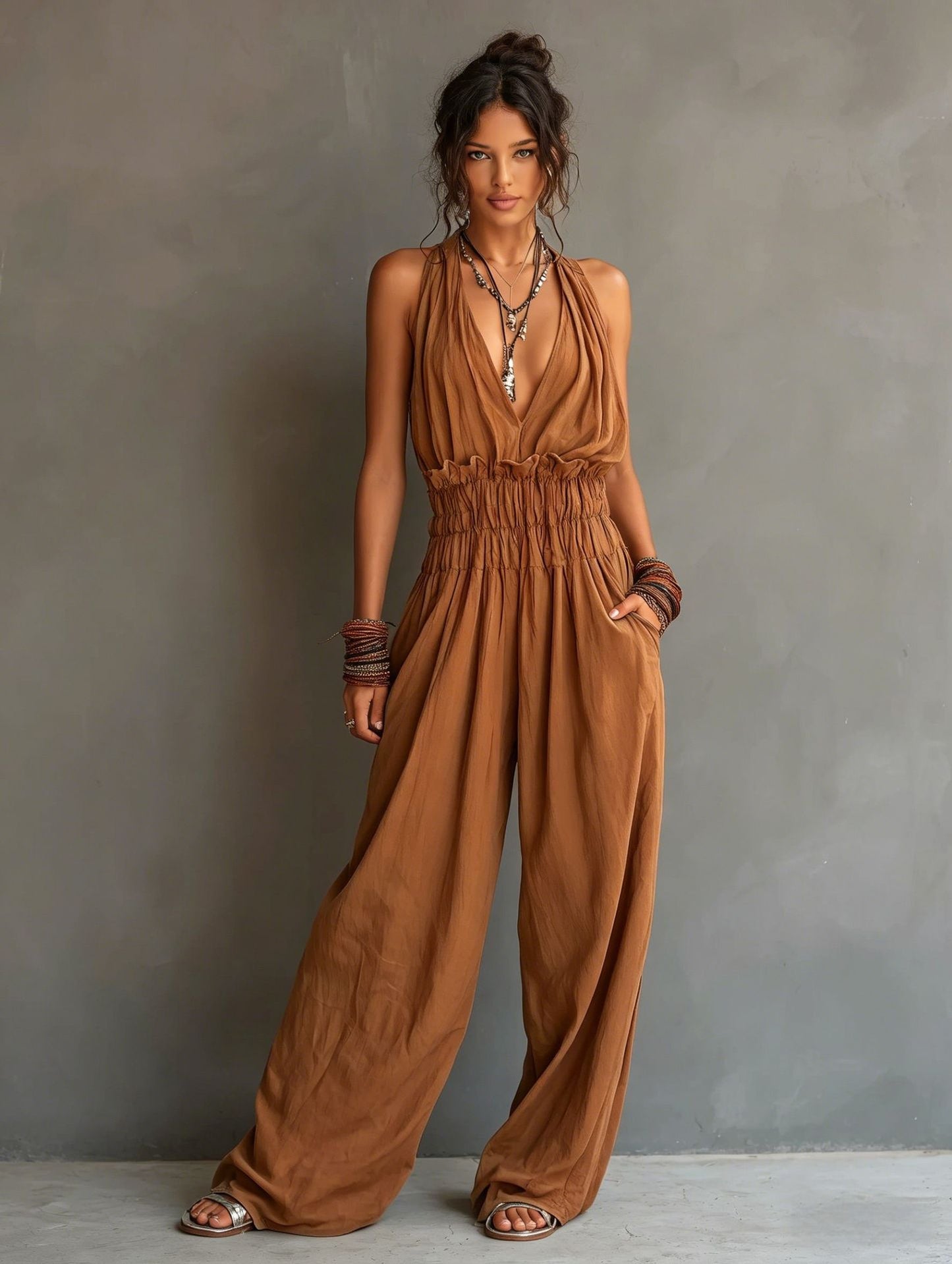 Strap-style V-neck Sleeveless Waist-cinching One-piece Suit