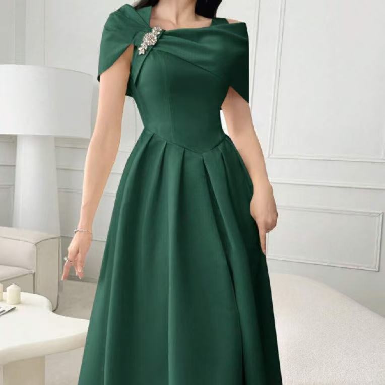 Womens Slim-fit Elegant Off-shoulder Waist-cinching Dress