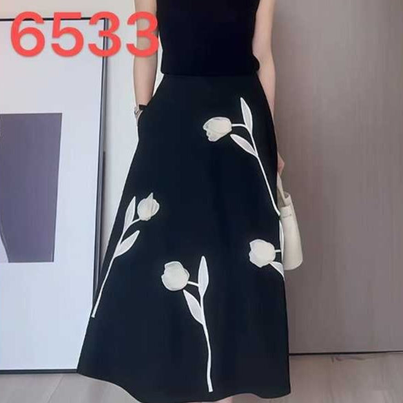 New High-waisted Fashionable Figure-flattering Luxe A-line Skirt